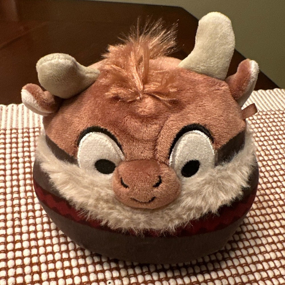 Sven Squishmallow